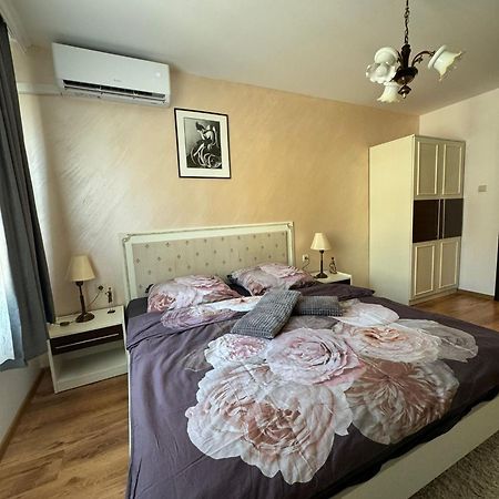 The Master And Margarita Apartment, Майстора И Маргарита, Two Bedroom Apartament Burgas Exterior foto