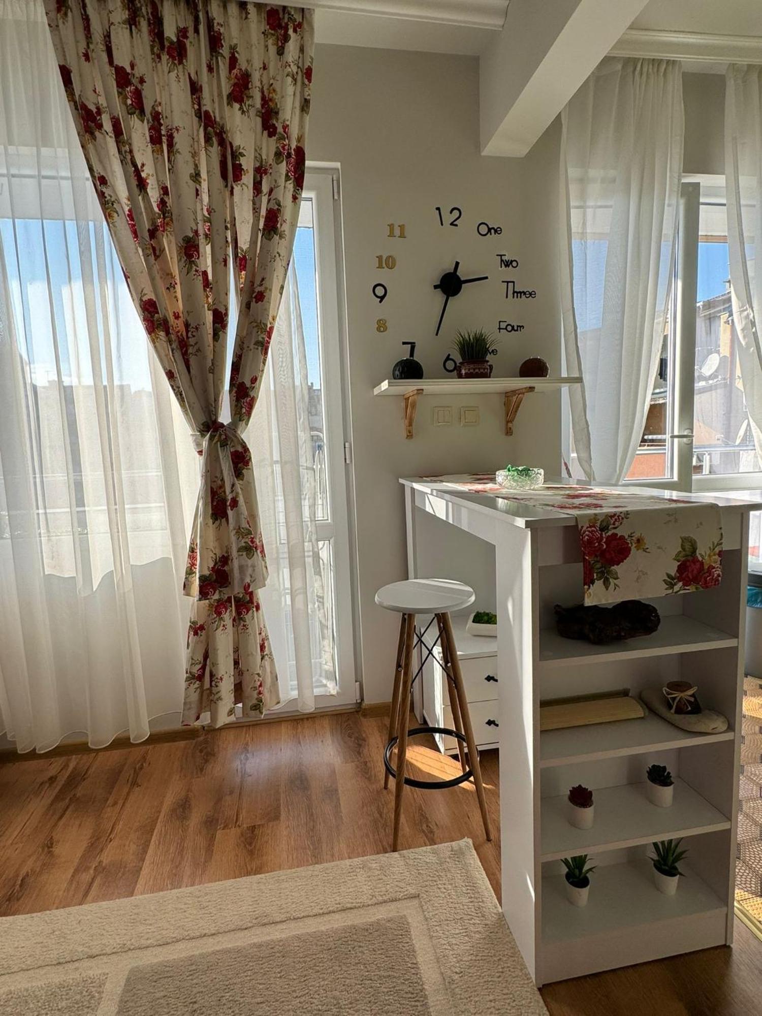 The Master And Margarita Apartment, Майстора И Маргарита, Two Bedroom Apartament Burgas Exterior foto